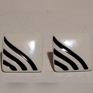 💚10 for $10💚 Bundle and save Black and White Square Earrings